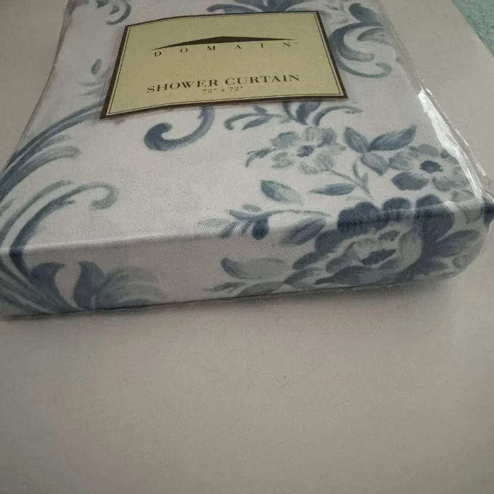 Domain Anne Marie Blue and White Shower Curtain New in Package 72 x 72 inches
